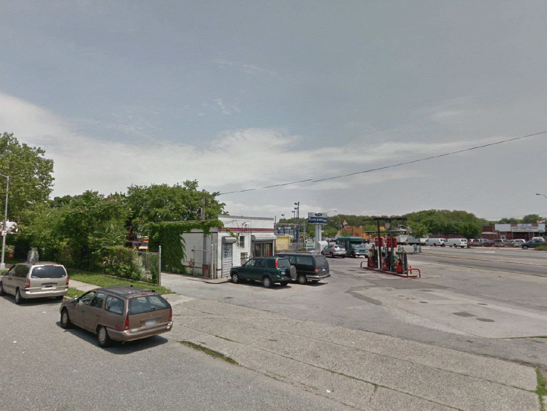 3d model of a gas station placed in a Google Streetview image